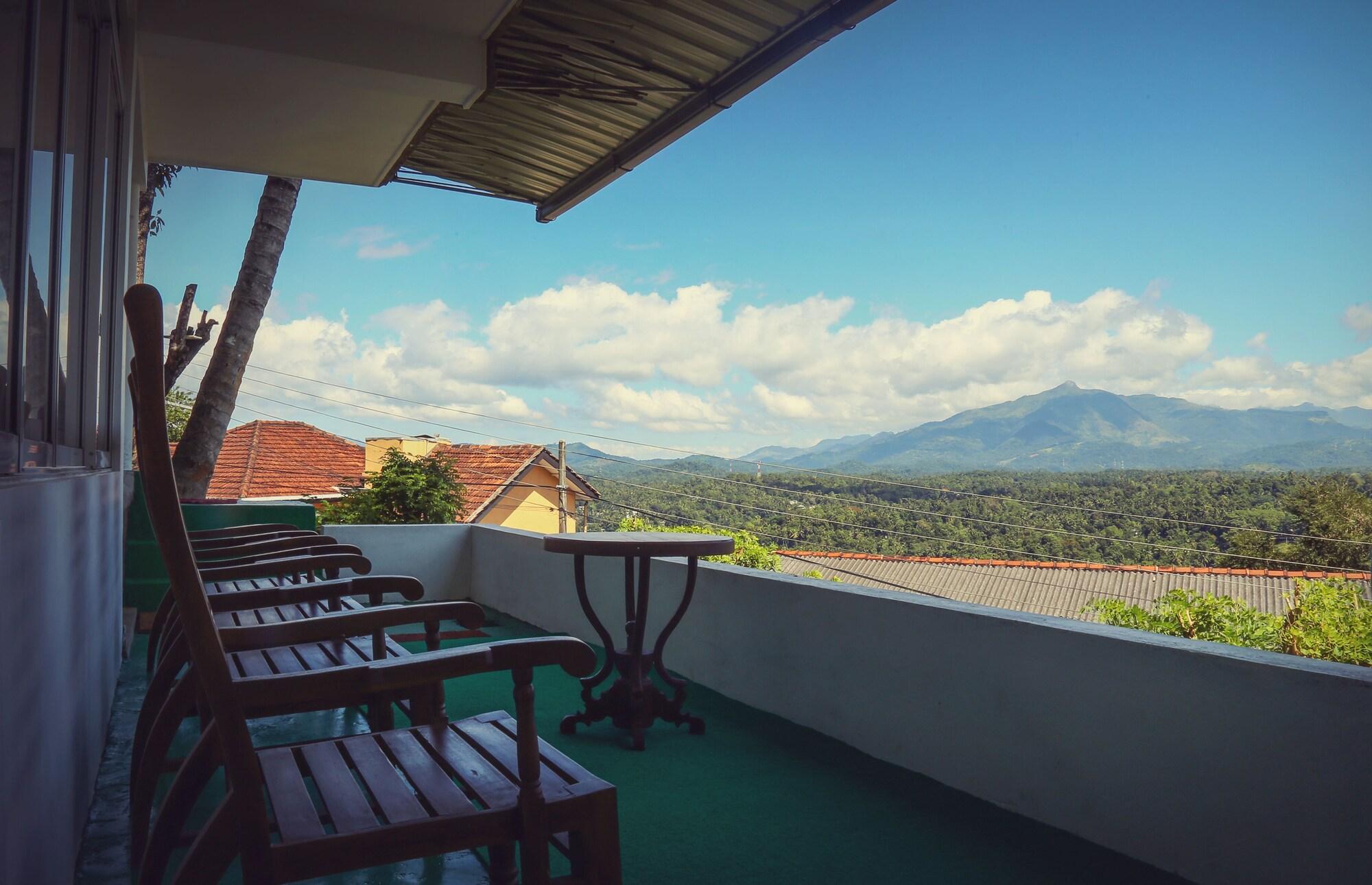 Romance Hills Hotel แคนดี้ ภายนอก รูปภาพ
