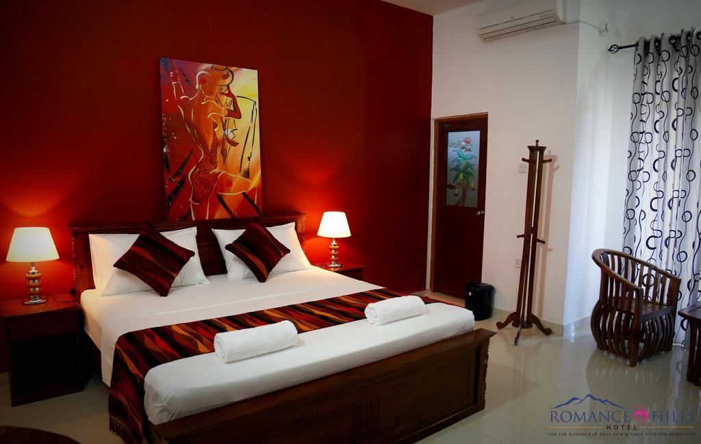 Romance Hills Hotel แคนดี้ ภายนอก รูปภาพ