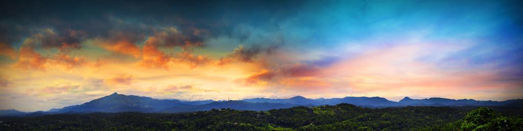 Romance Hills Hotel แคนดี้ ภายนอก รูปภาพ