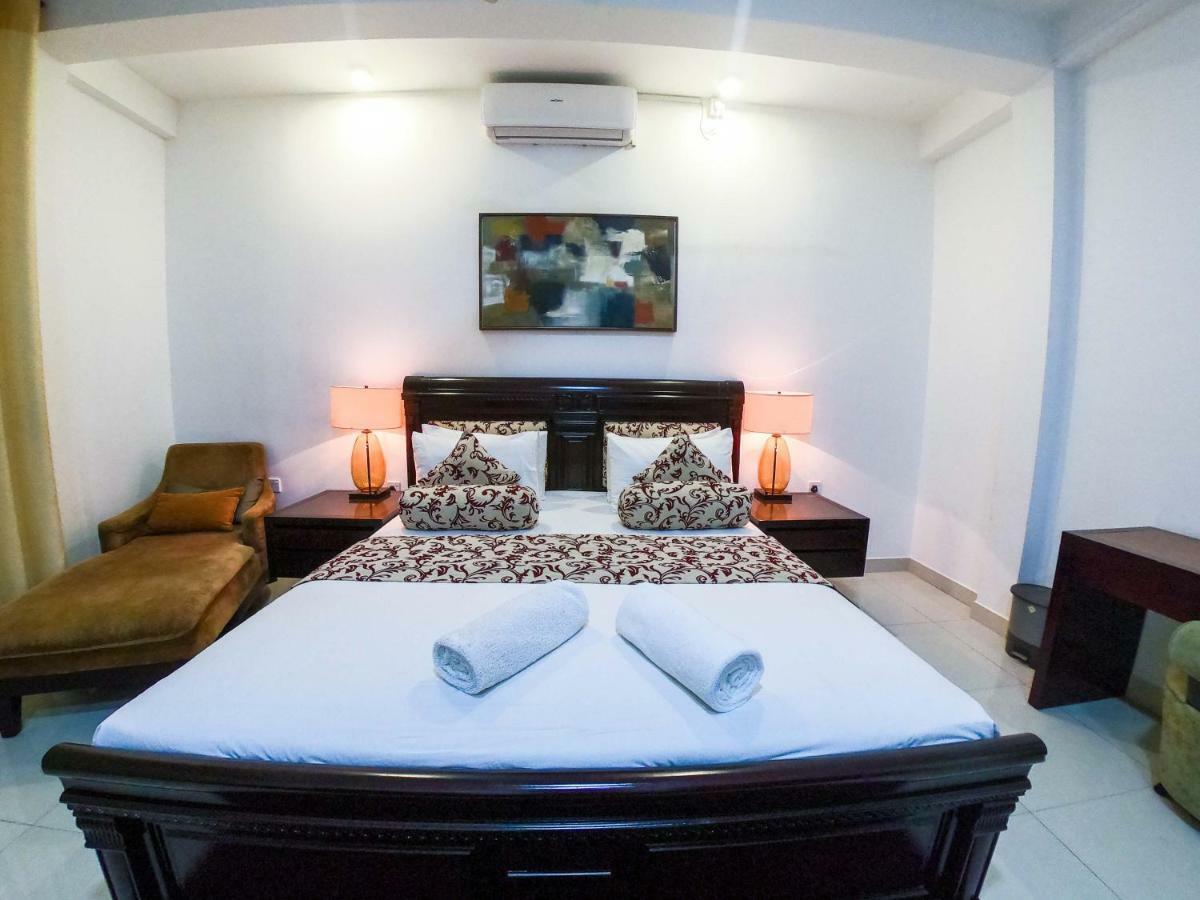 Romance Hills Hotel แคนดี้ ภายนอก รูปภาพ